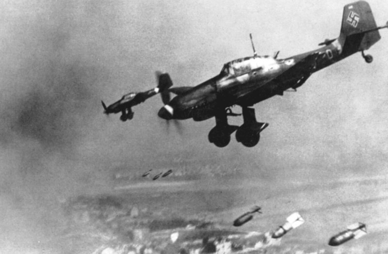 Junkers ju 87 бомбометание