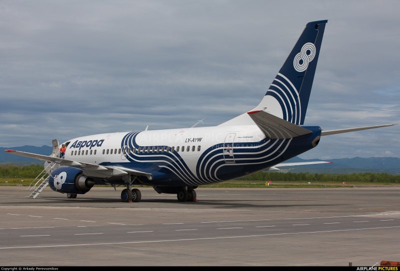 Авиакомпания Аврора Боинг 737-800