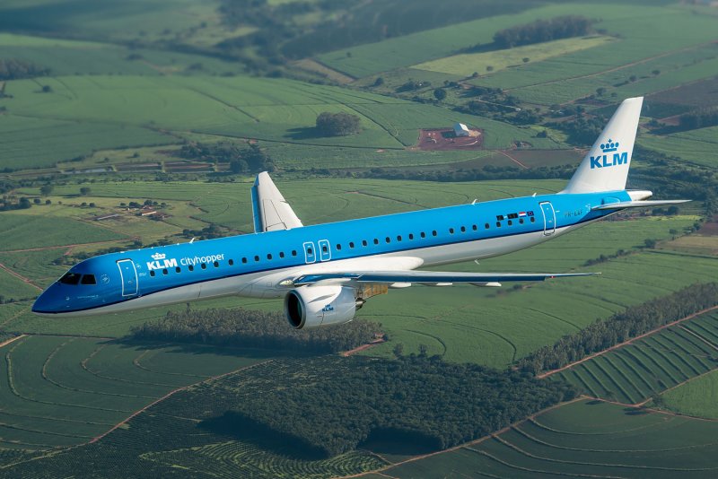 Самолет: Embraer 195 Jet