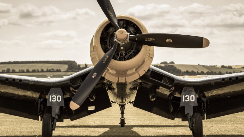 Самолет Корсар f4u