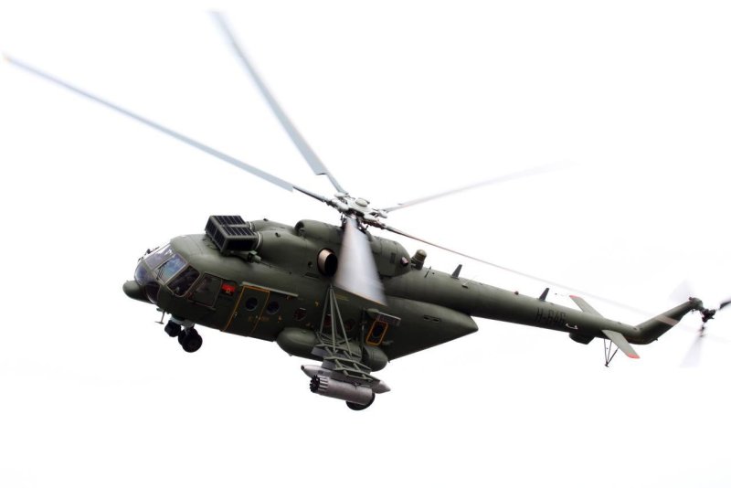 Ми-171ш на белом фоне