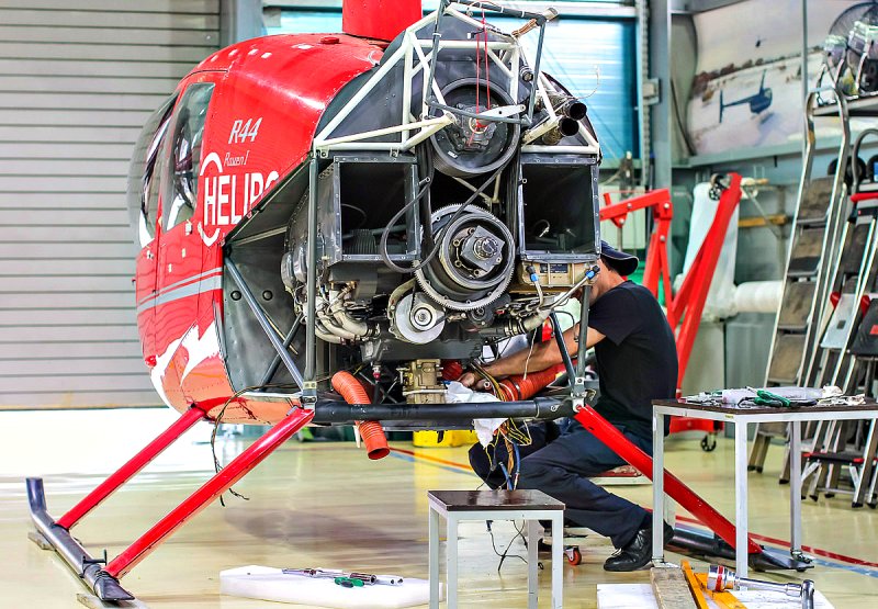 Вертолёт Robinson r44 двигатель