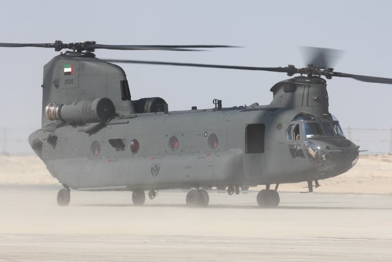 Вертолет Ch-47 Chinook