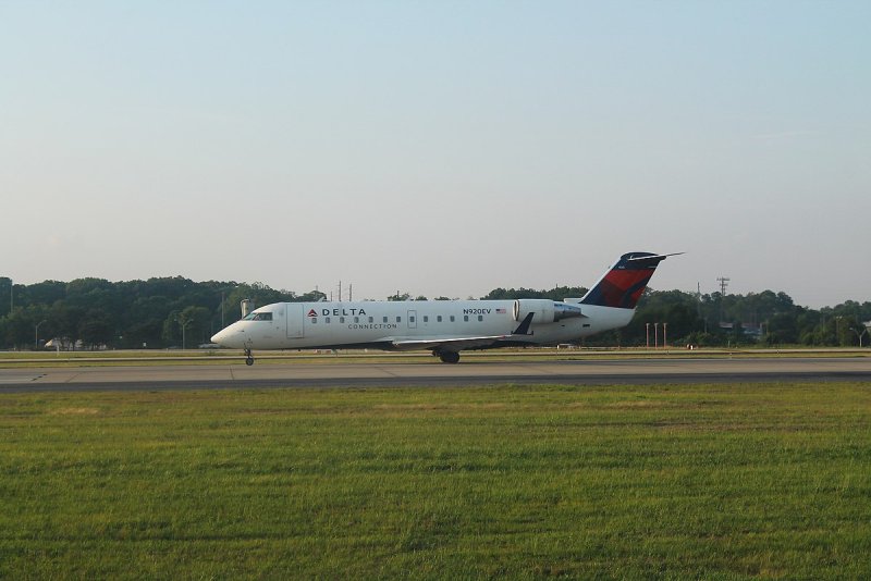 Bombardier crj200 места