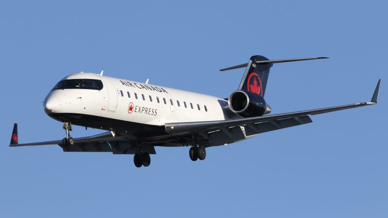 Mitsubishi CRJ-200er