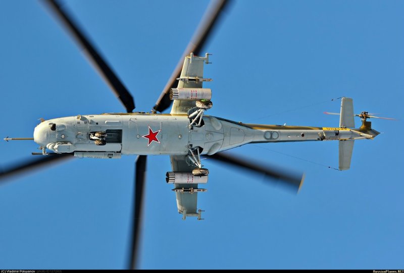 Ми-24 вертолёт вид снизу