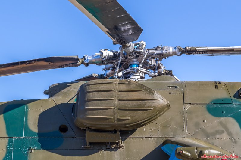 Ми-24 вертолёт вид снизу
