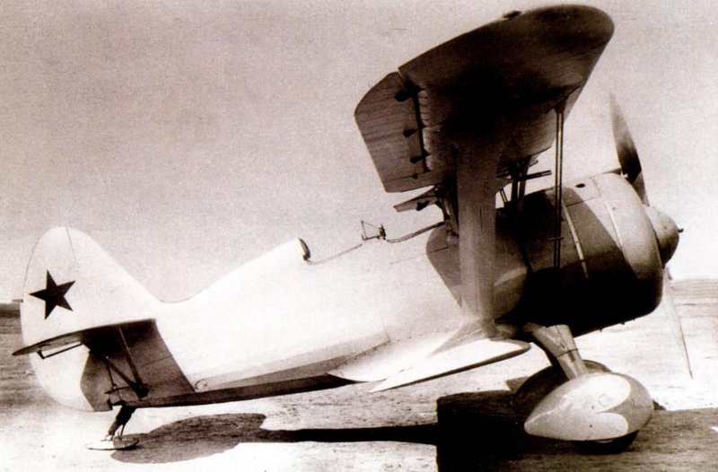 Самолёт и-15 дит