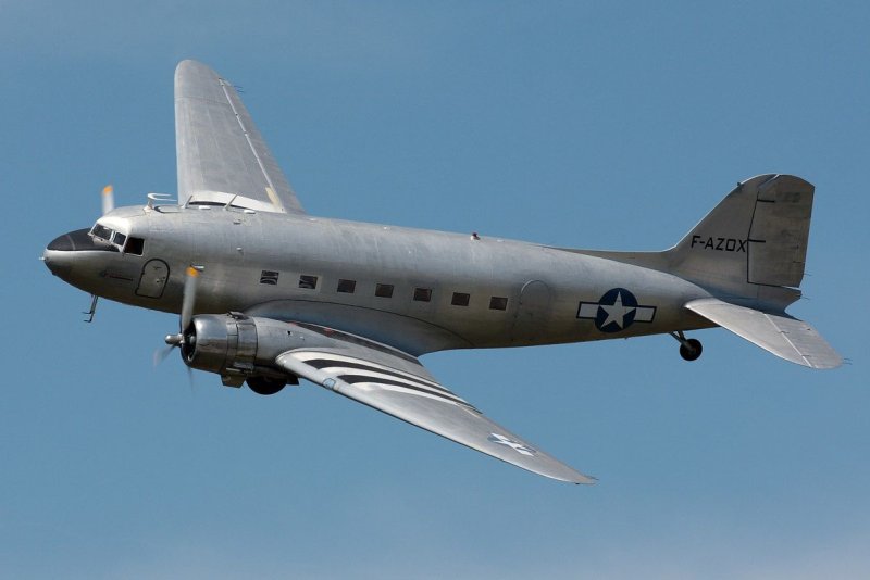 Douglas DC-3