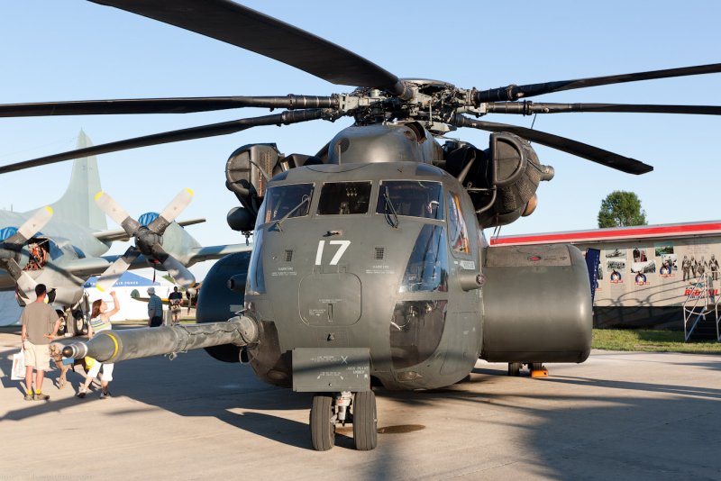 Sikorsky Ch-53e кабина