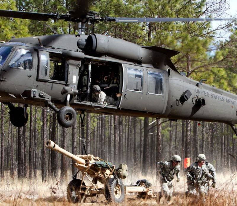 Вертолет uh 60 черный ястреб