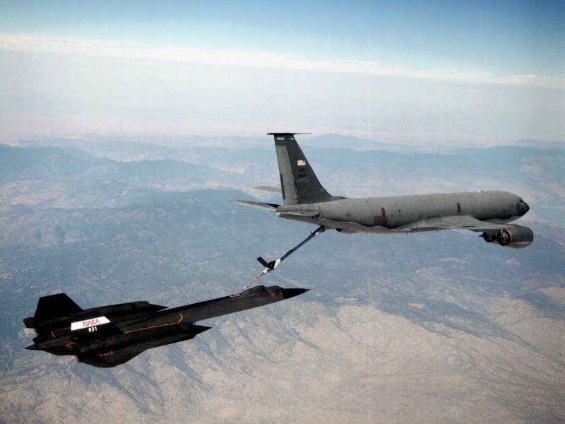 Самолет-разведчик SR-71 Blackbird