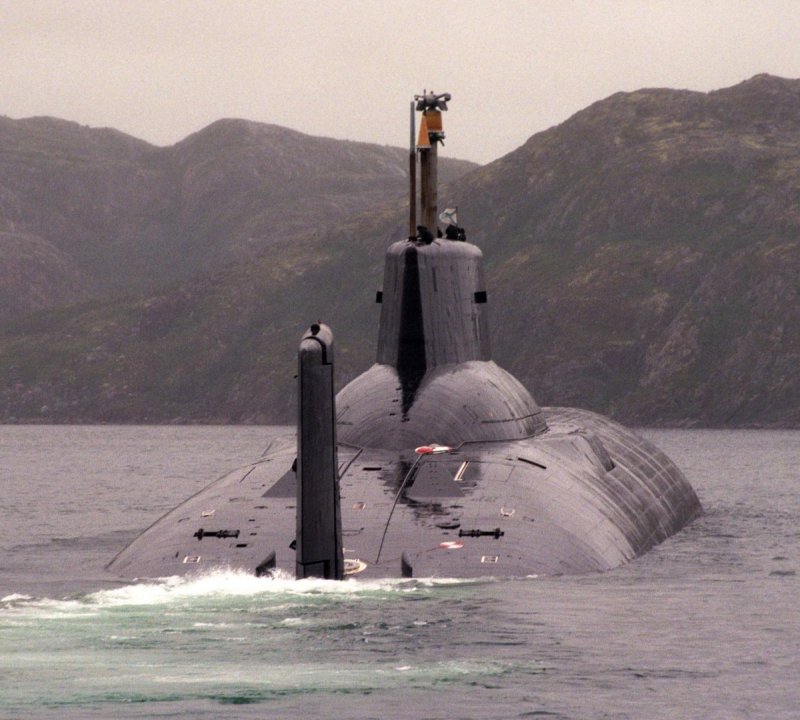 Подводная лодка акула 745