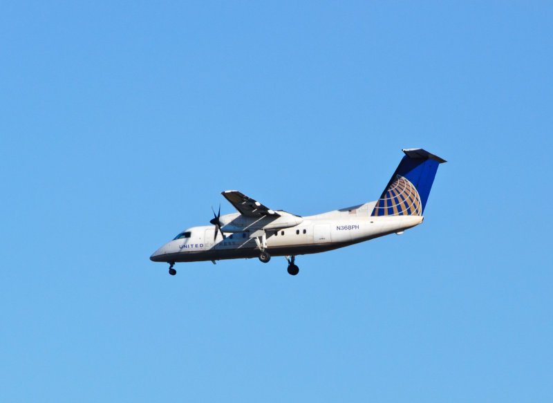 Air Niugini DHC-8-200