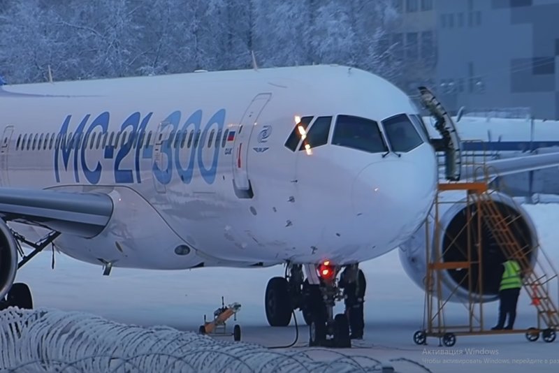 Взлетел МС-21 С российских крылом
