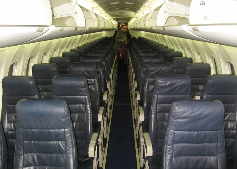 Bombardier Dash 8 q400 салон