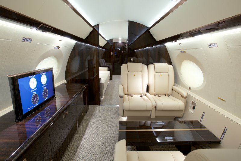 Самолет Gulfstream g650
