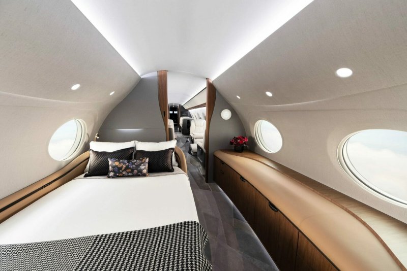 Самолет Gulfstream g700