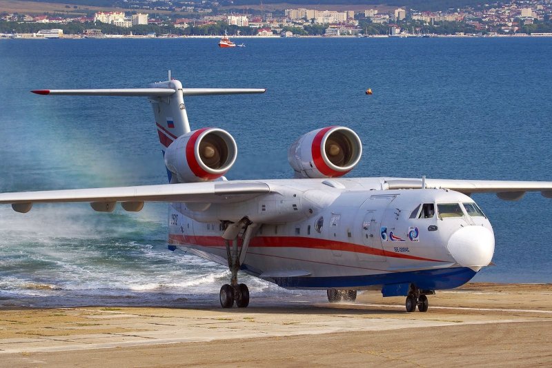 Самолет-амфибия бе-200