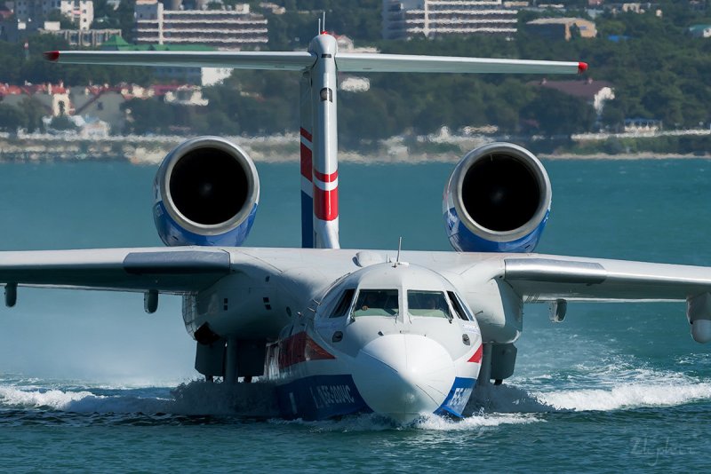 Самолёт-амфибия бе-200чс