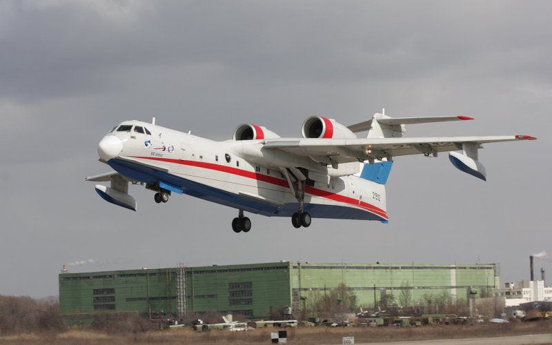 Самолет Бериев бе-200