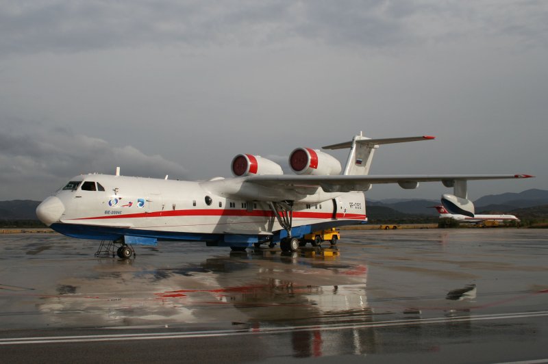 Самолет-амфибия бе-200