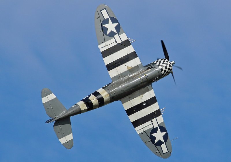 Самолет Тандерболт p-47