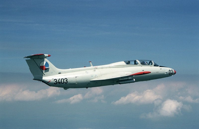 Самолёт l-29 Дельфин