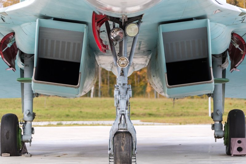 Су-27 шасси