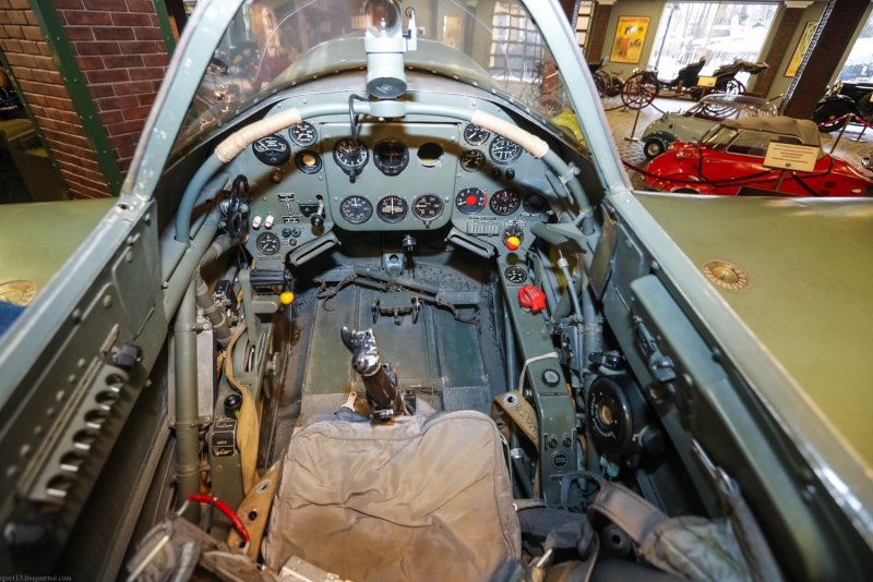 Yak 3 кабина