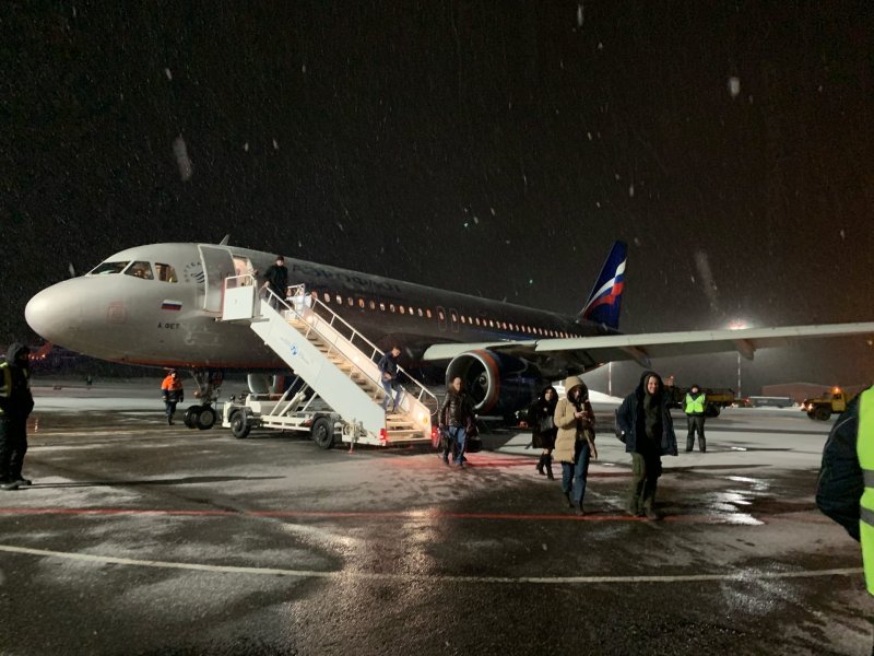 Самолет Мурманск