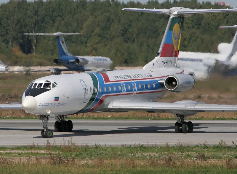 Самолет ту-134 Дагестан
