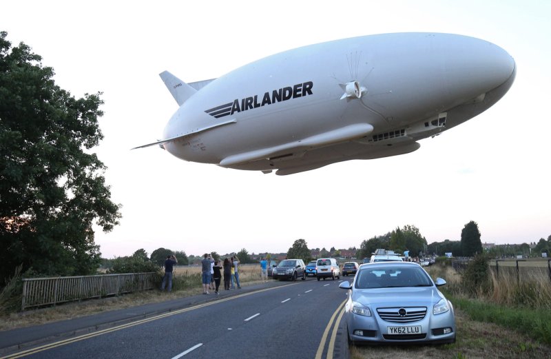 Airlander 10 — гибридный дирижабль