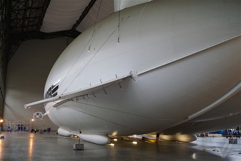 Airlander 10 — гибридный дирижабль