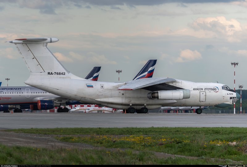 Ил 76 ra76842