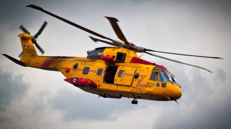 Вертолет спасателей Sea King