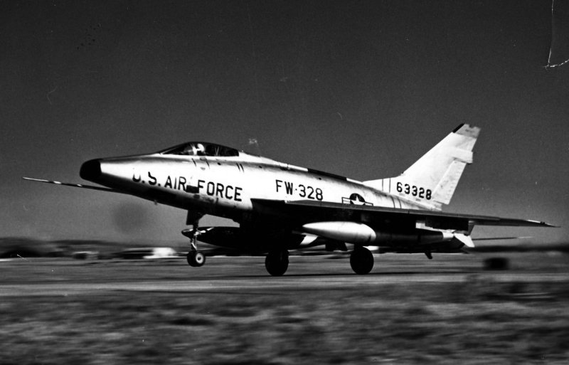 North American f-100 super Sabre