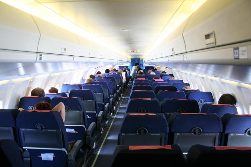 Fokker 100 самолет