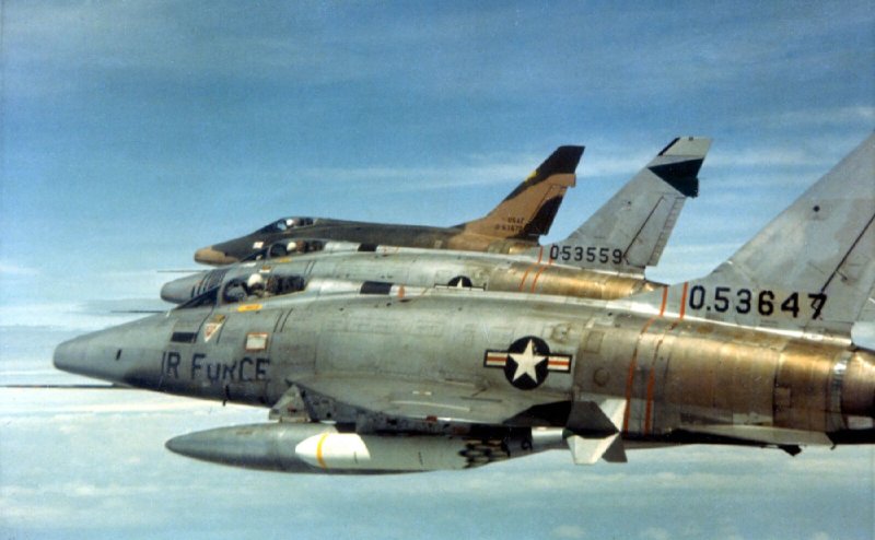 F-100 super Sabre