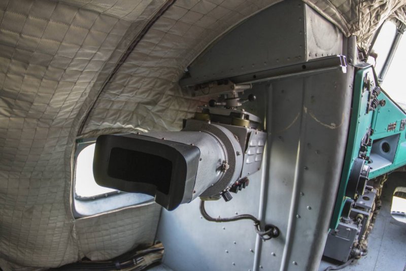 В-12 вертолет кабина