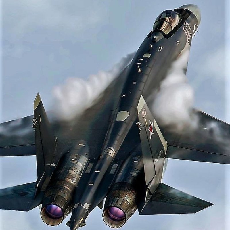 Су 35 черный