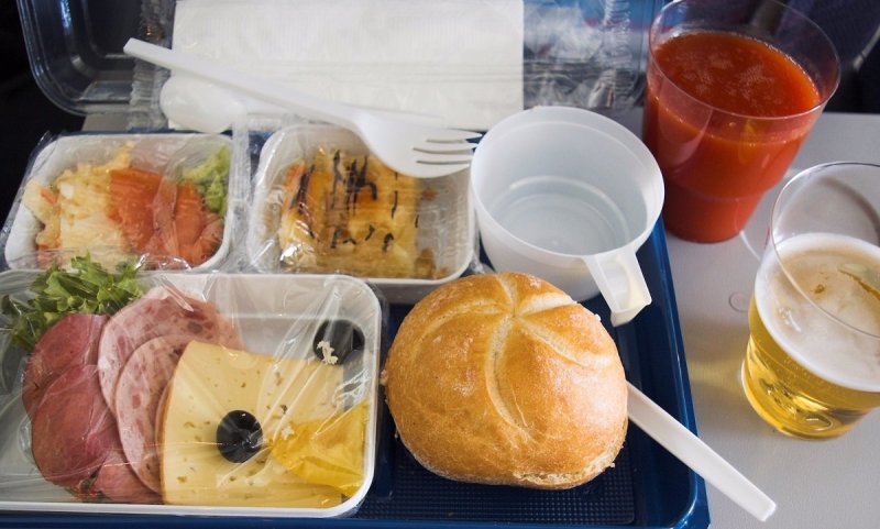 Перекус в самолет