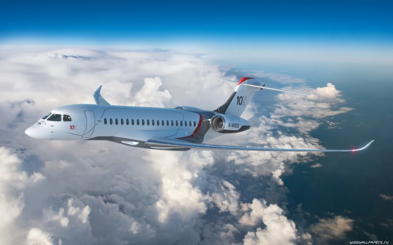 Dassault Falcon 10