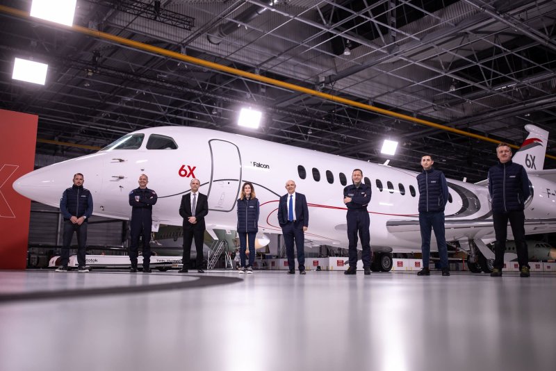 Бизнес-Джета Falcon 6x