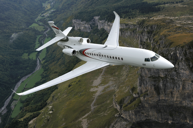 Самолет Dassault Falcon-10