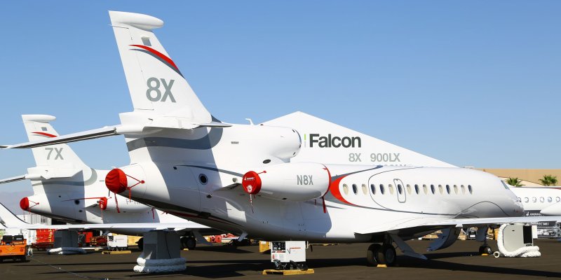Самолет Dassault Falcon 5x