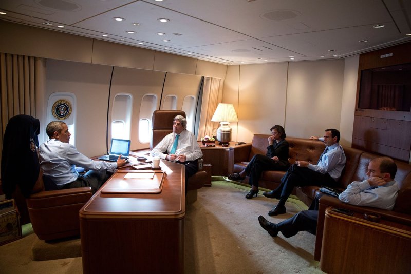 Air Force one внутри
