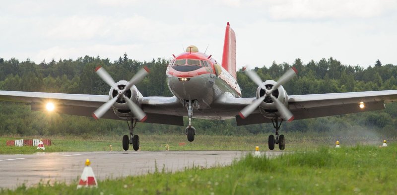 Самолёт ил-14т