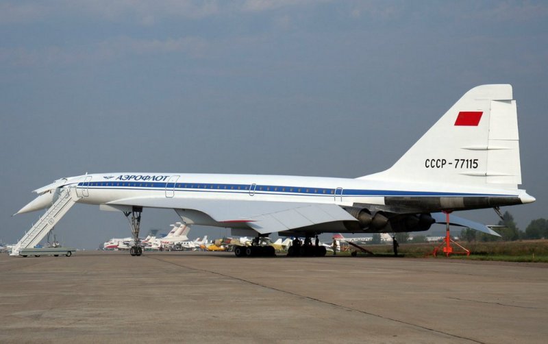 Ту сверхзвуковой пассажирский самолёт ту-144