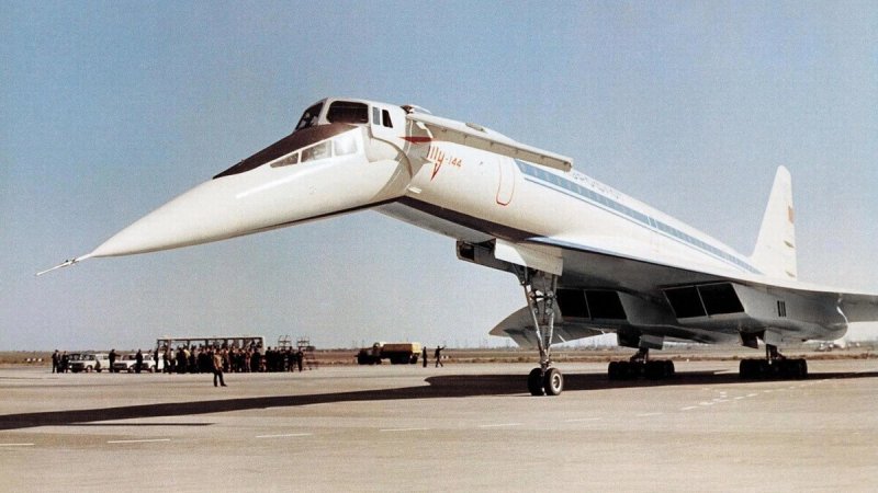 Ту сверхзвуковой пассажирский самолёт ту-144